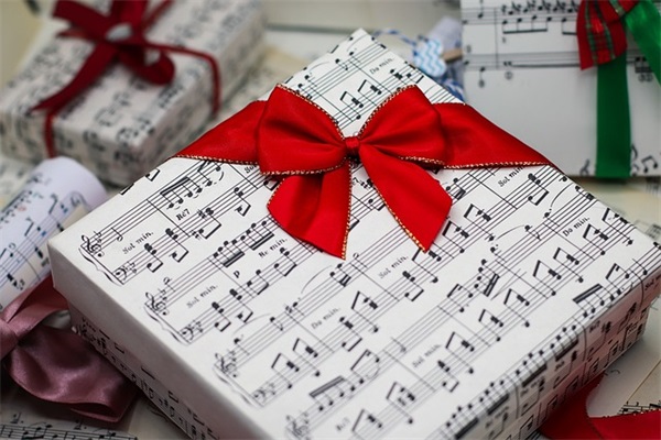 夸人的句子 有关夸人的句子 夸人的句子 有关夸人的句子